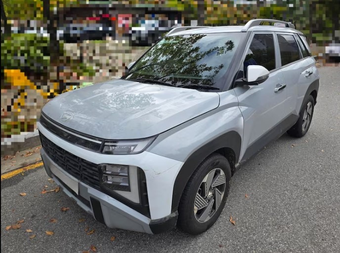 Hyundai Venue 2025 facelift features and details on Carbae the new car buying platform