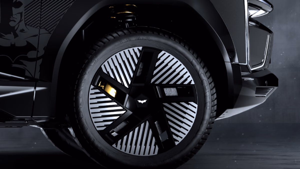 Mahindra BE 6 batman edition launched at 27.79 lakhs tyre photo on carbae the new car buying platform