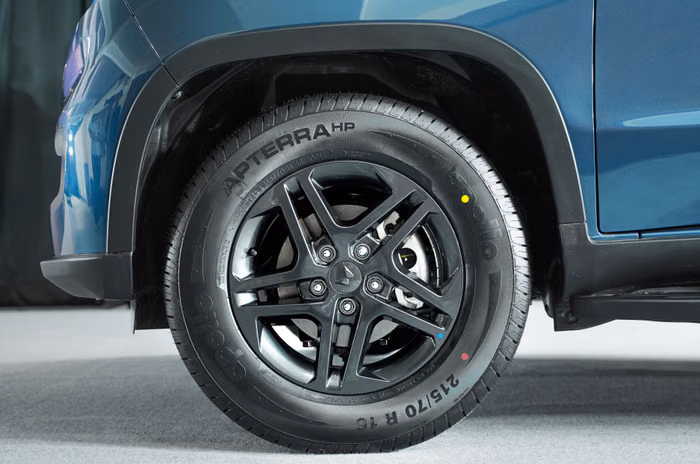 Mahindra Bolero Neo launched on Carbae the new car buying platform - Engine specs