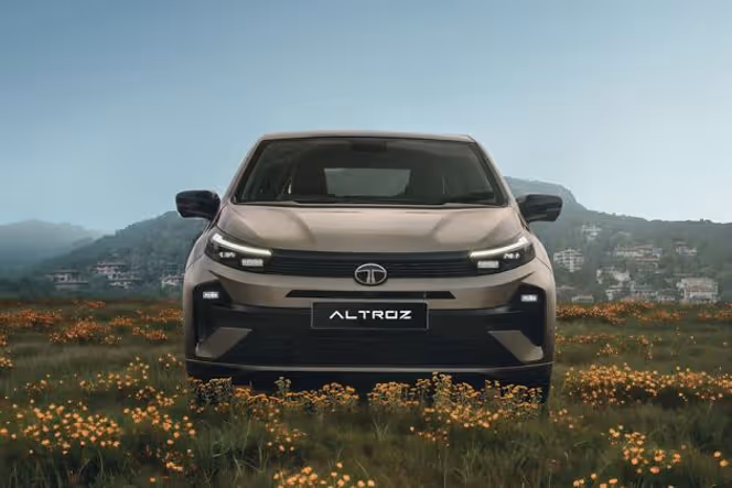 Tata Altroz 2025 Facelift on Carbae the new car buying platform