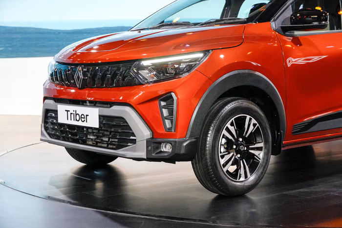 Renault Triber facelift  exterior on carbae the new car buying platform 