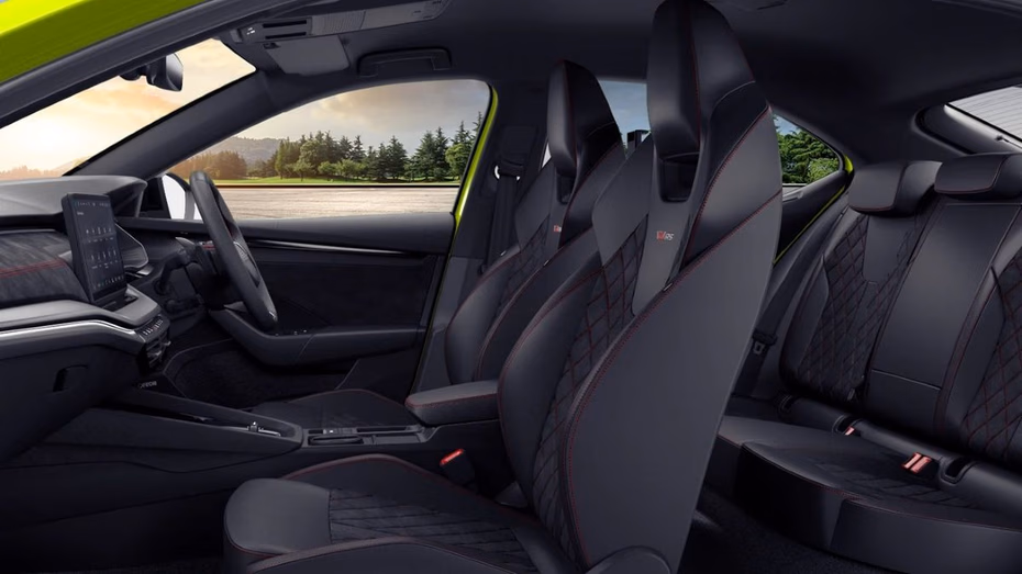Skoda Octavia RS launched in India at Rs 49.99 lakhs -Interior features  on Carbae the new car buying platform -