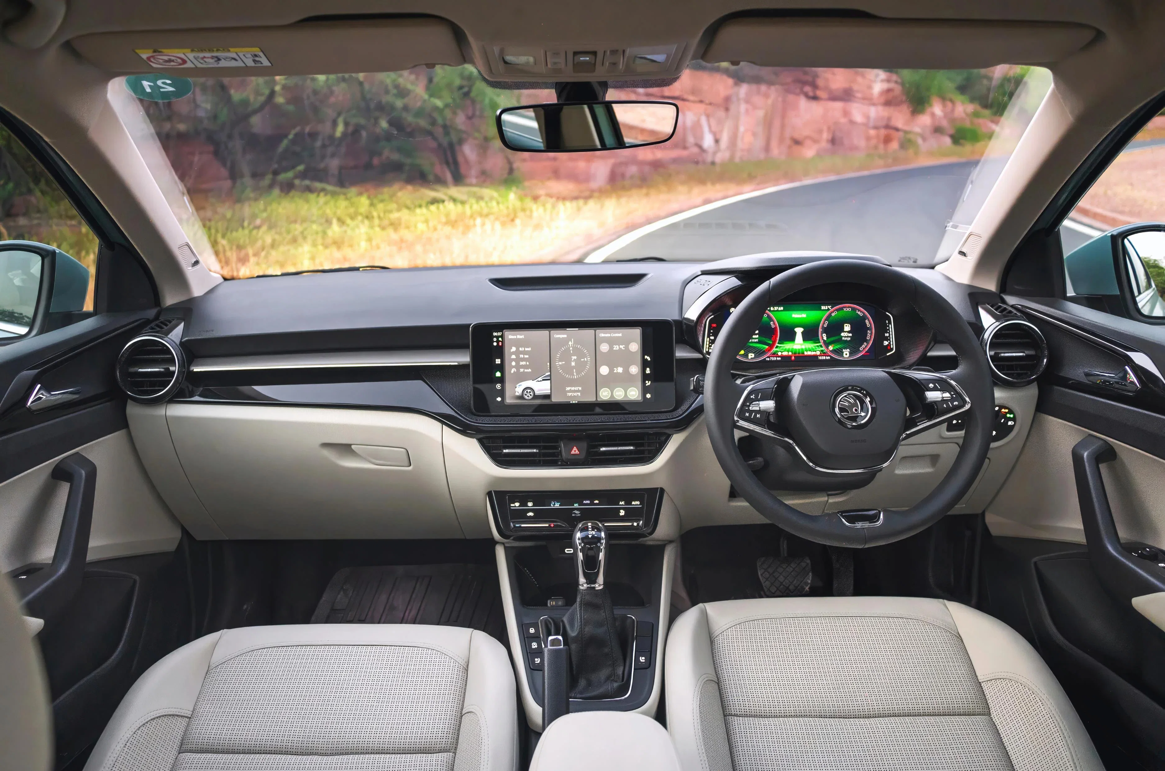 Skoda Slavia Facelift interior featuers and changes on Carbae - the new car buying platoform