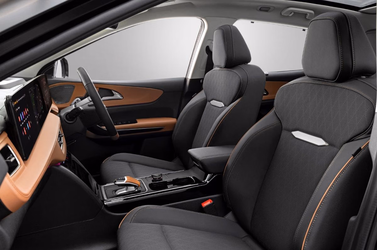 Mahindra xev 9e cinelux edition interior details on Carbae the new car buying platform Mahindra xev 9e cinelux edition interior details on Carbae the new car buying platform